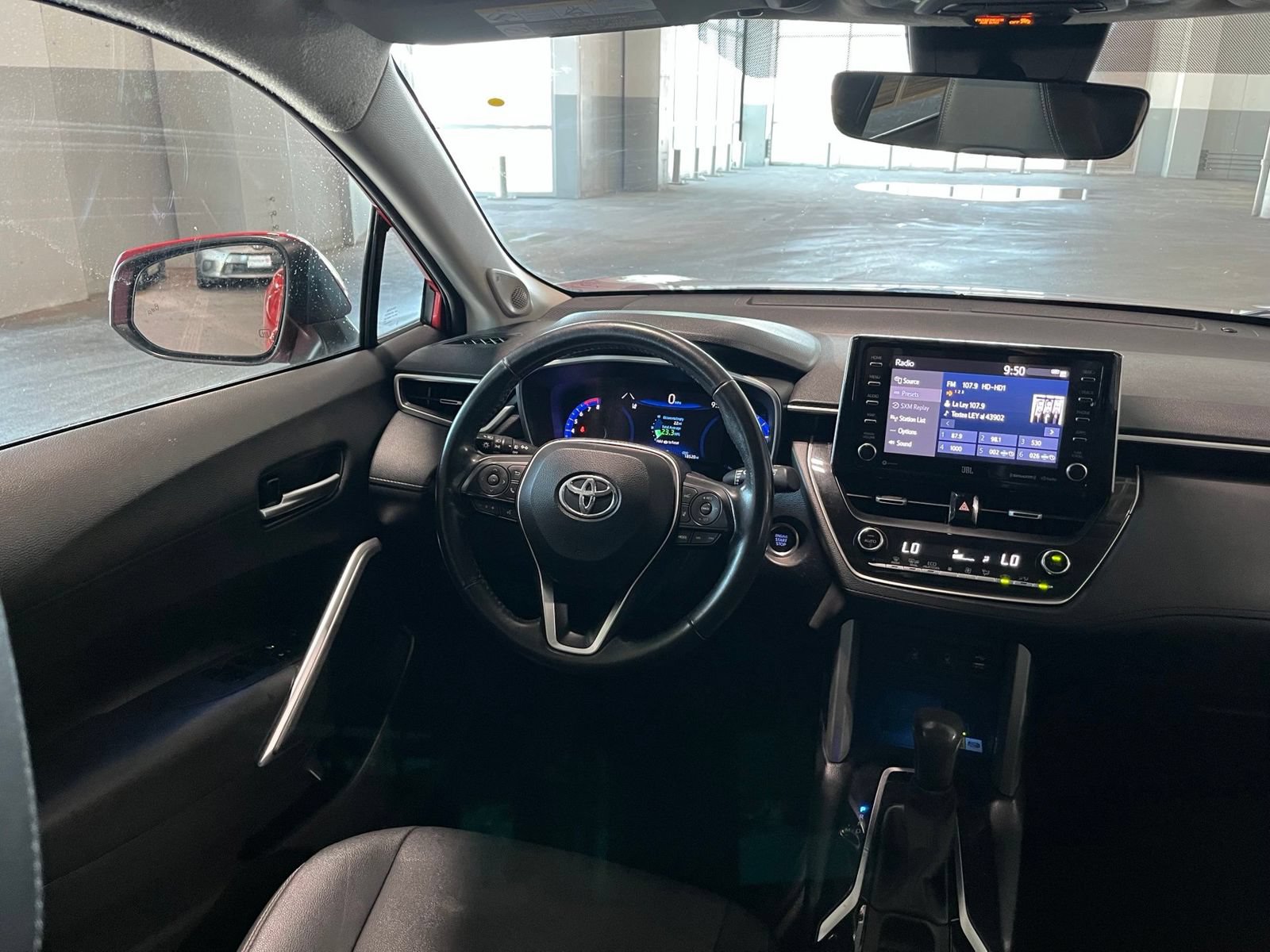 Used 2022 Toyota Corolla Cross XLE w/ Convenience Package AWD/4WD image 39