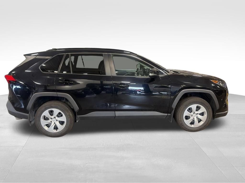 Used 2019 Toyota RAV4 LE AWD/4WD image 7