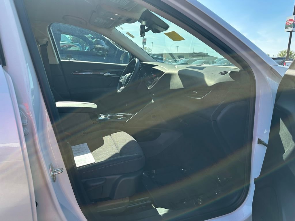 Used 2023 Buick Envision Preferred w/ Sport Touring Package AWD/4WD image 18