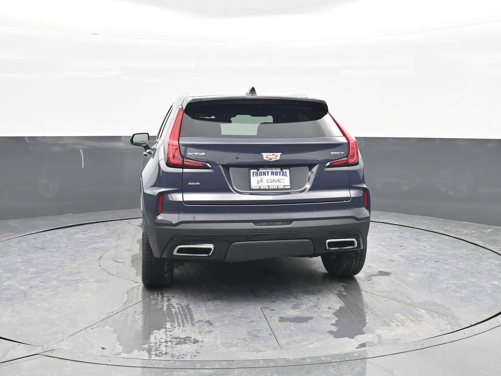 Used 2024 Cadillac XT4 Premium Luxury image 6