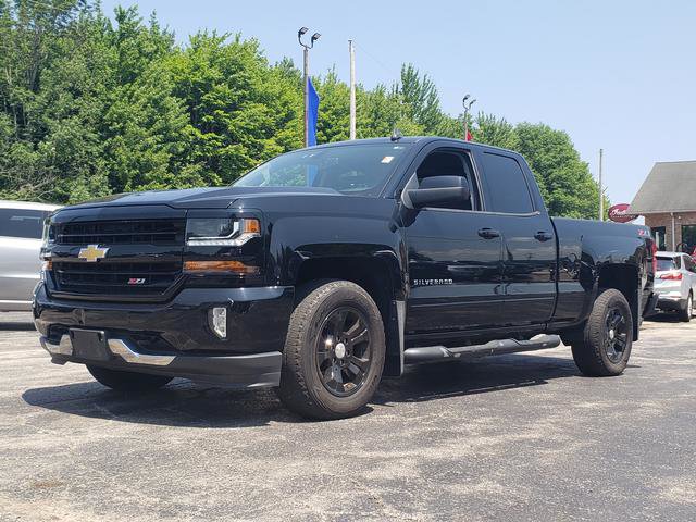 Used 2018 Chevrolet Silverado 1500 LT w/ All Star Edition image 3