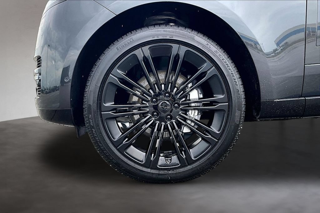 New 2026 Land Rover Range Rover SE AWD/4WD image 12