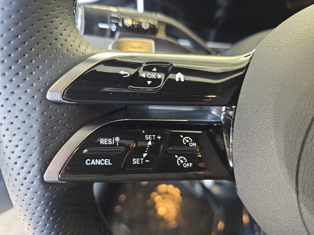 Used 2026 Mercedes-Benz GLC 300 image 21