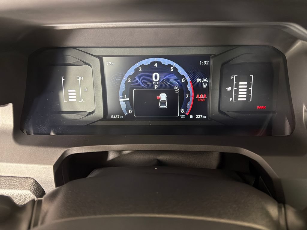 Used 2025 Toyota Tacoma SR5 AWD/4WD image 11