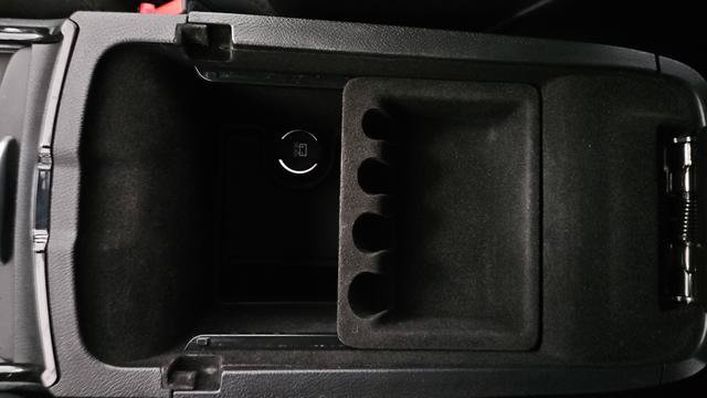 Used 2017 Chrysler 300 S AWD/4WD image 20