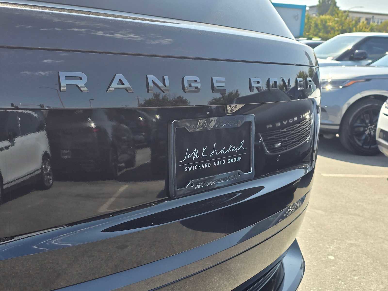 New 2025 Land Rover Range Rover SE image 16