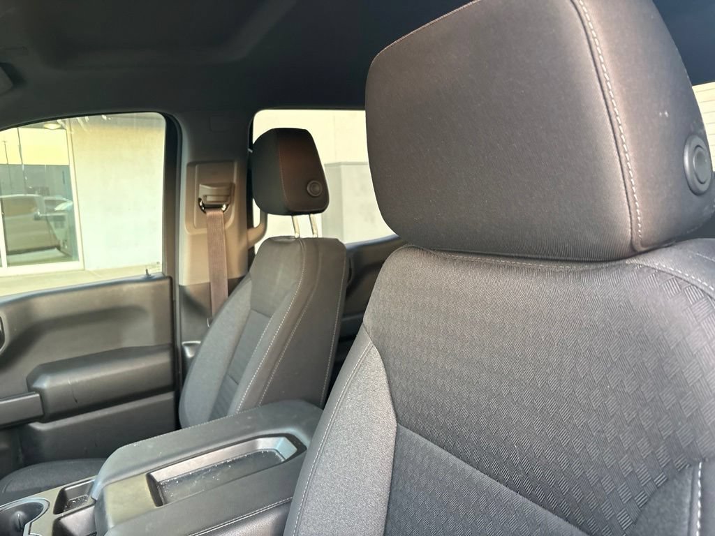 Used 2024 Chevrolet Silverado 1500 Custom w/ Turbomax Blackout Package AWD/4WD image 12