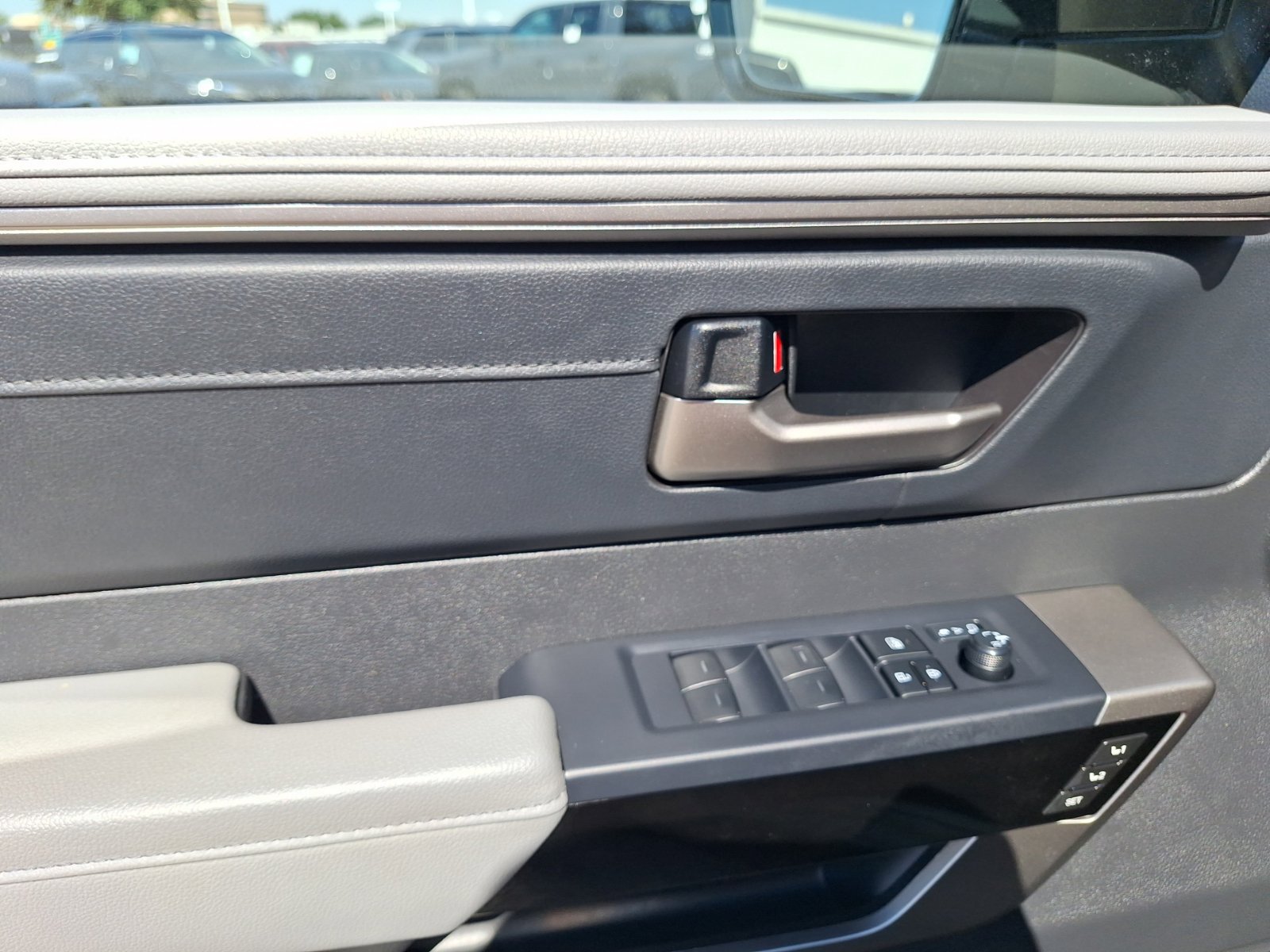 Used 2024 Toyota Tundra Limited w/ Power Package AWD/4WD image 19