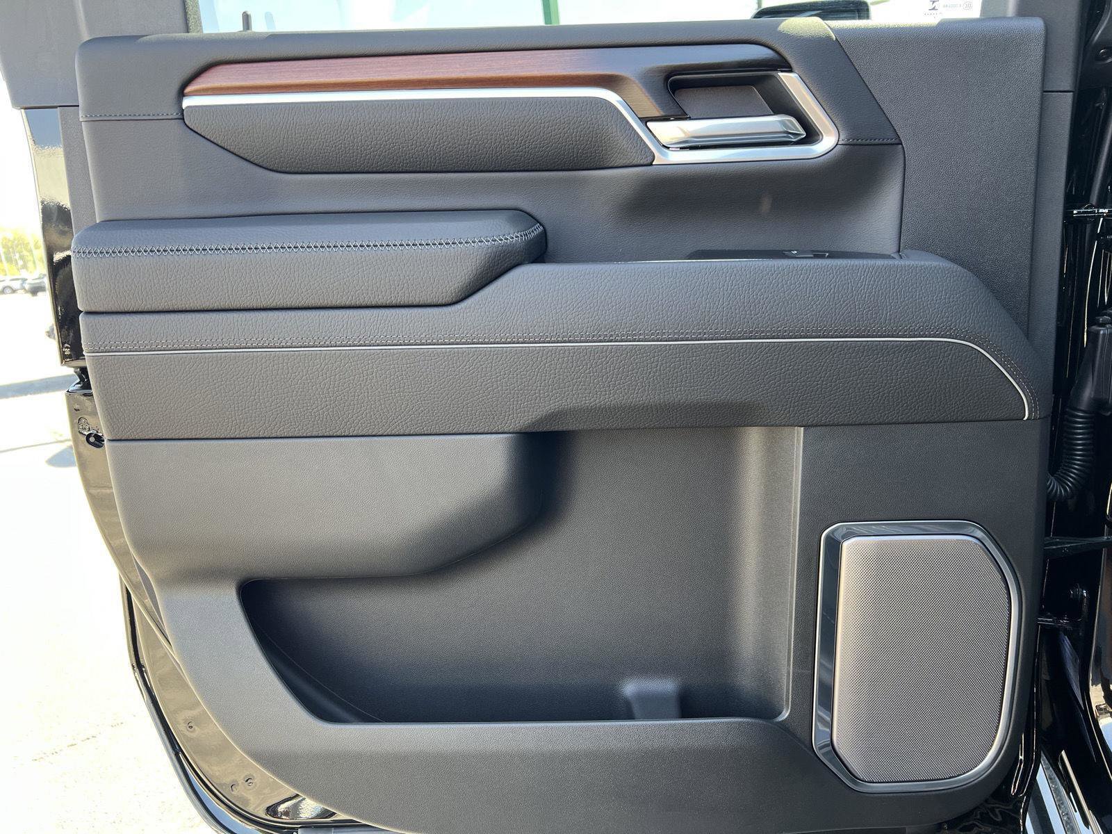 New 2026 GMC Sierra 2500 Denali w/ Denali Reserve Package image 20