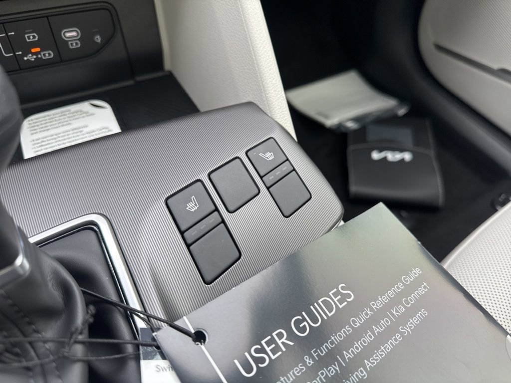 New 2026 Kia Sportage EX image 6