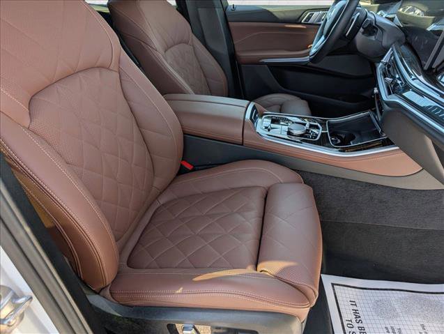 Used 2026 BMW X5 xDrive50e w/ Climate Comfort Package image 23