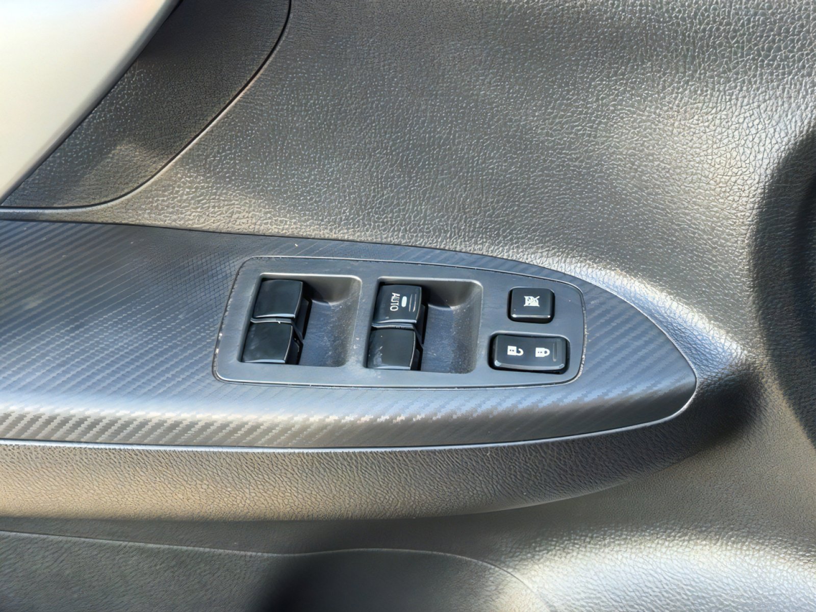 Used 2018 Mitsubishi Eclipse Cross SEL image 17