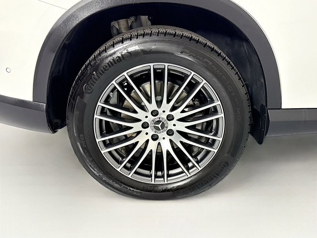 Certified 2026 Mercedes-Benz GLC 300 image 33