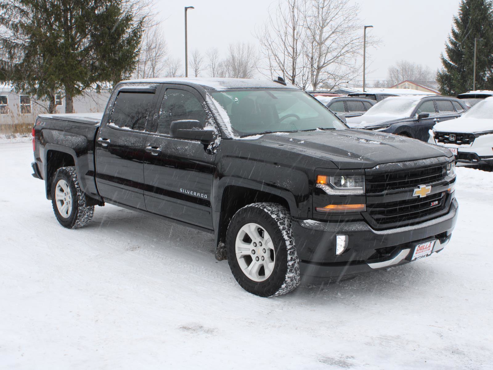 Used 2018 Chevrolet Silverado 1500 LT w/ All Star Edition image 3