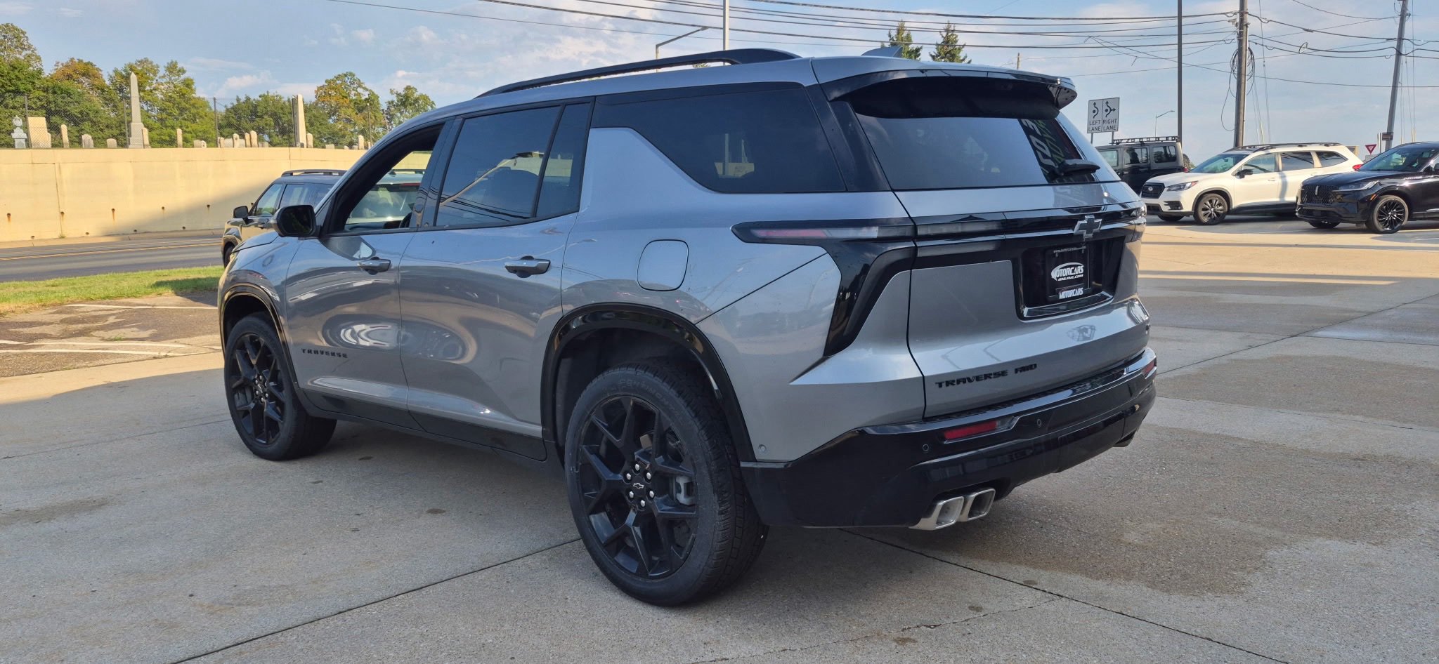 Used 2026 Chevrolet Traverse RS AWD/4WD image 4