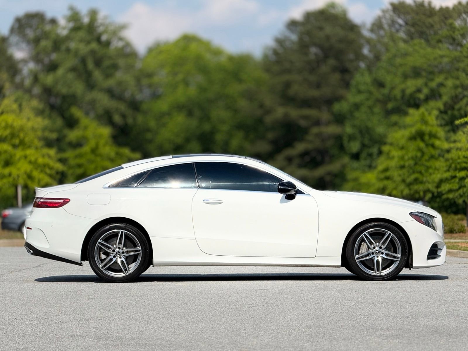 Used 2018 Mercedes-Benz E 400 4MATIC Coupe image 12