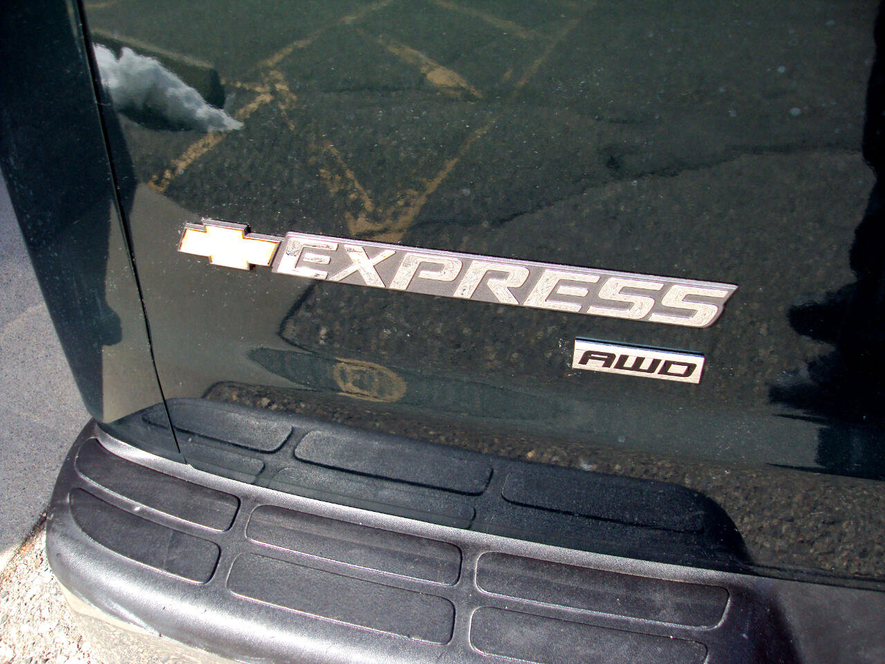 Used 2014 Chevrolet Express 1500 LT w/ LT Preferred Equipment Group AWD/4WD image 36