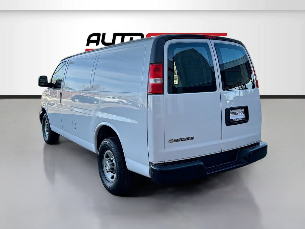 Used 2023 Chevrolet Express 2500 w/ Driver Convenience Package RWD image 5