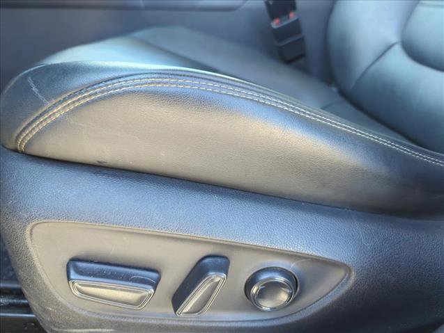 Used 2021 Toyota RAV4 XLE Premium image 13