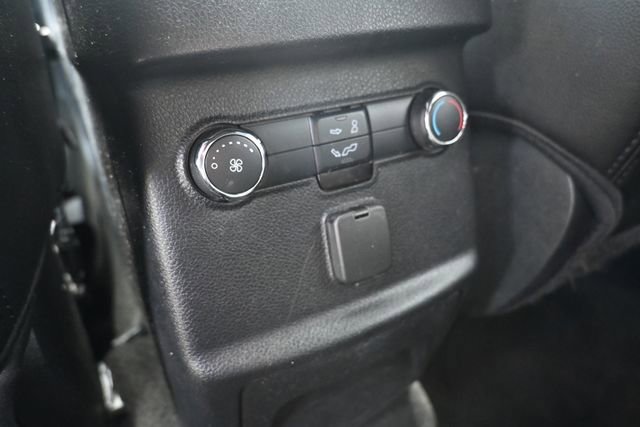 Used 2017 Ford Explorer XLT w/ Equipment Group 202A AWD/4WD image 27
