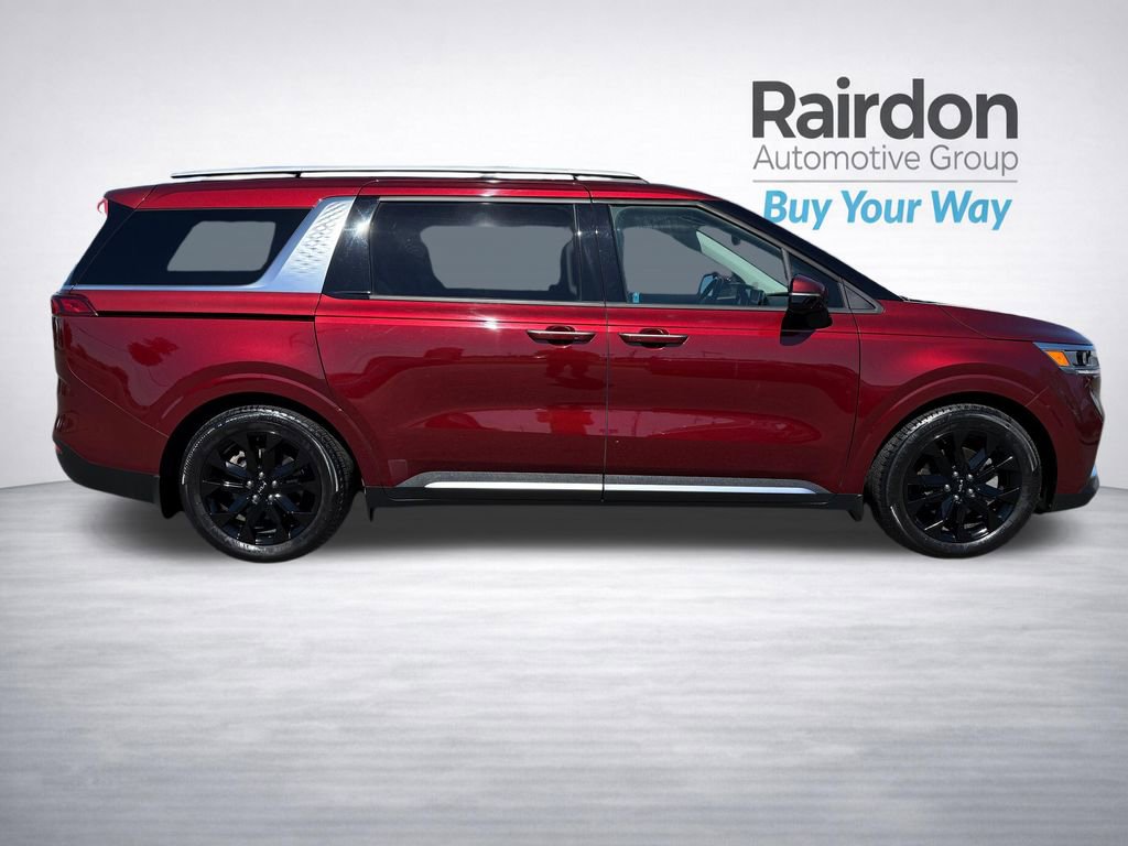 Certified 2022 Kia Carnival SX image 10