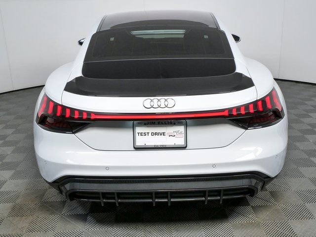 Used 2023 Audi e-tron GT Premium Plus image 30