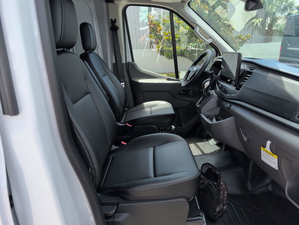 New 2026 Ford Transit 250 148 Medium Roof RWD image 12