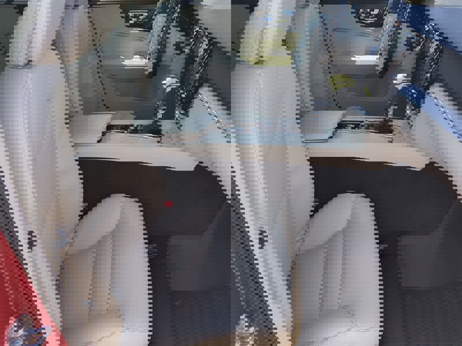 Used 2020 Volvo S60 T6 Momentum image 23