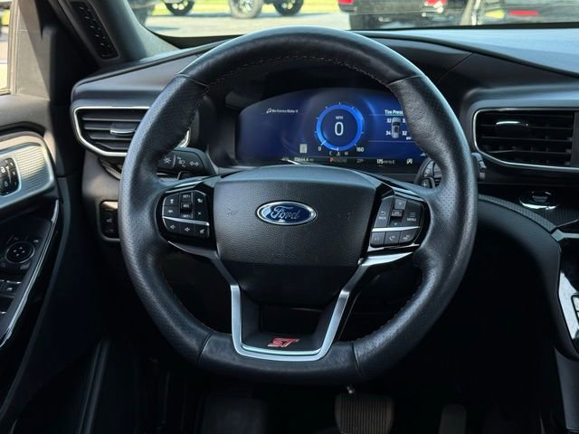 Used 2024 Ford Explorer ST w/ Equipment Group 401A image 9