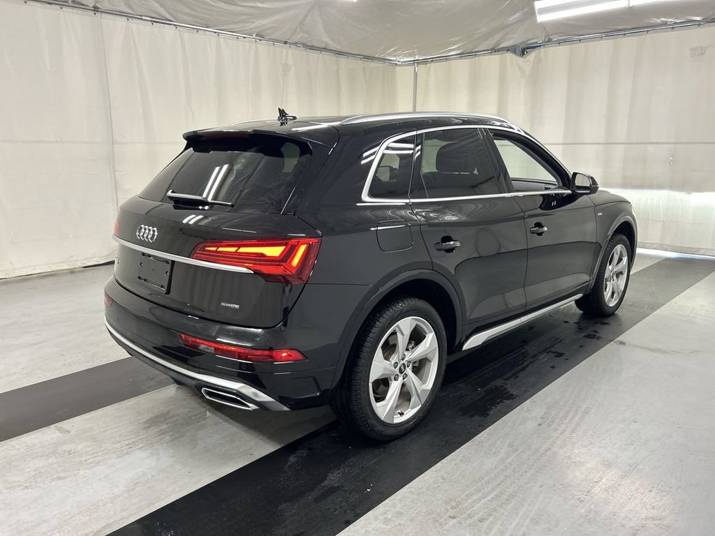 Used 2025 Audi Q5 2.0T Premium Plus w/ Premium Plus Package AWD/4WD image 2