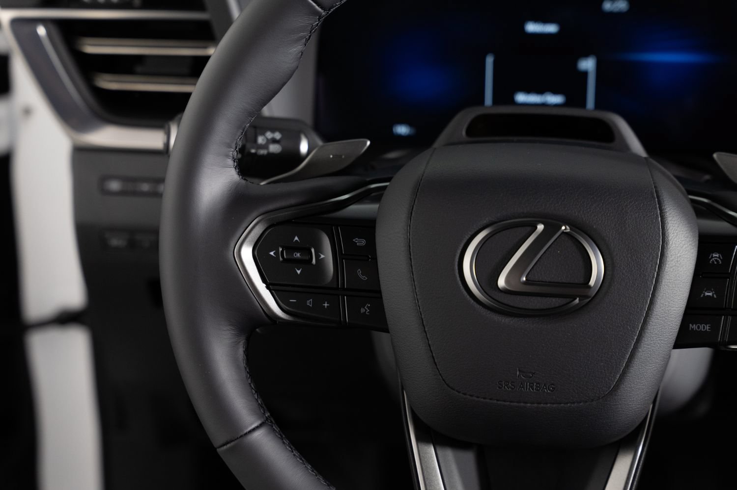 Used 2026 Lexus GX 550 w/ Accessory Package (2T) AWD/4WD image 33