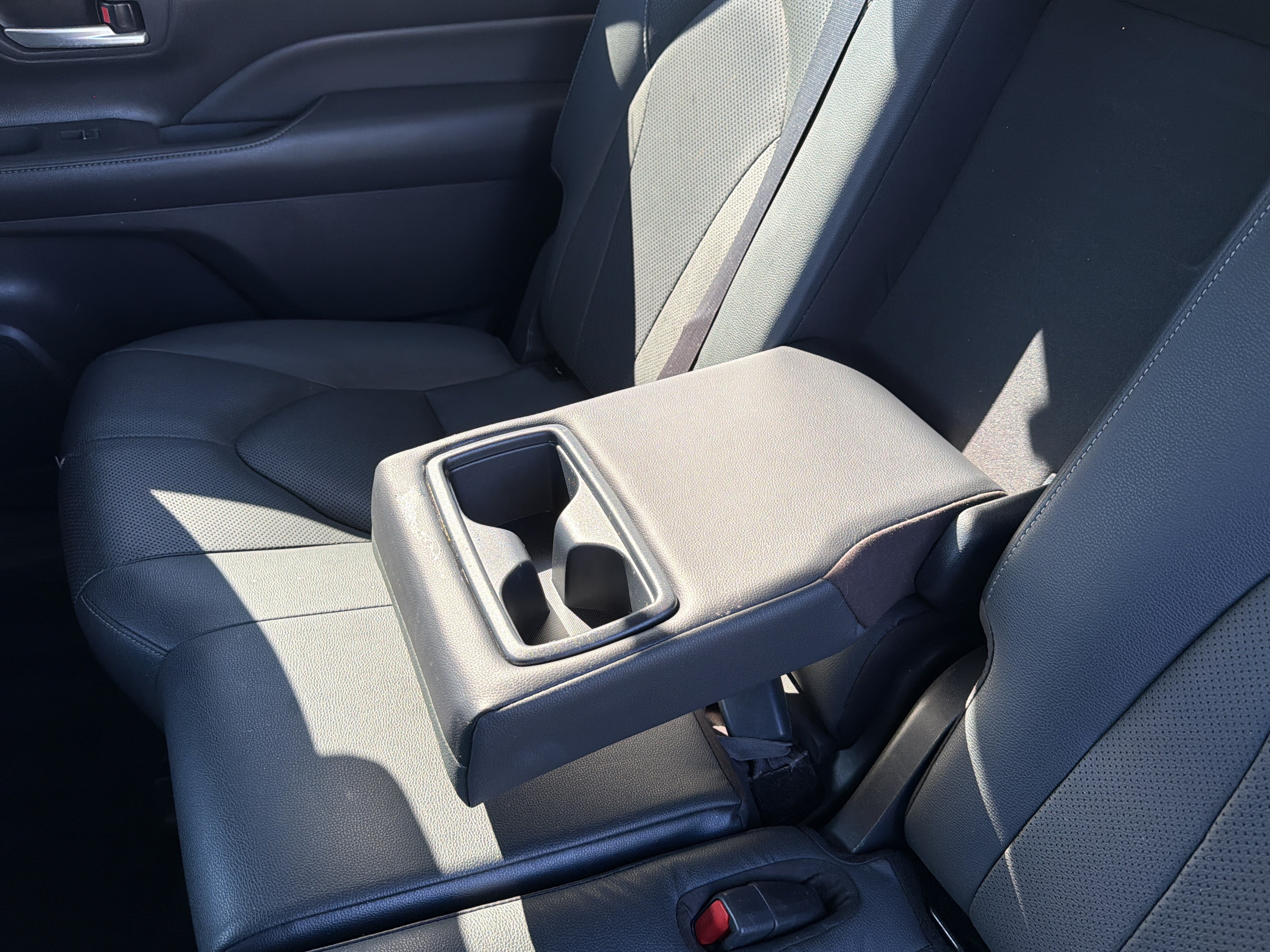 Used 2024 Toyota Grand Highlander FWD image 10