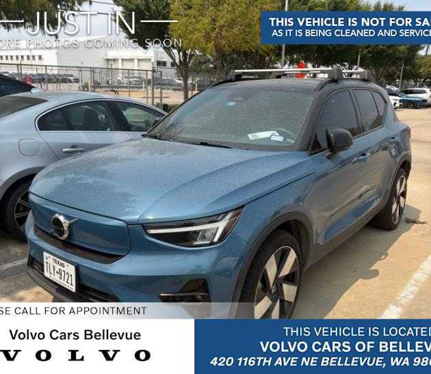 Used 2023 Volvo XC40 Recharge Plus w/ Protection Package Premier