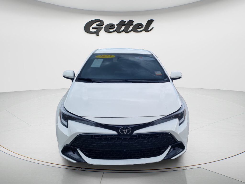 Used 2025 Toyota Corolla SE FWD image 2