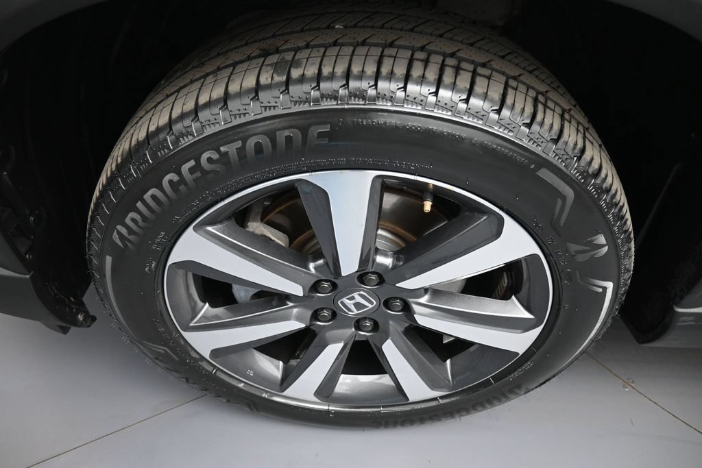 Certified 2024 Honda Pilot Touring image 14