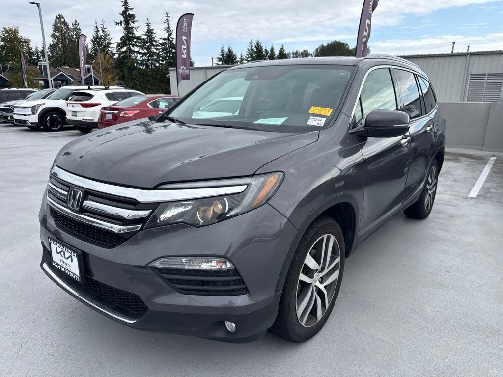 Used 2018 Honda Pilot Touring image 3