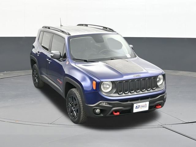 Used 2018 Jeep Renegade Trailhawk w/ Cold Weather Group II AWD/4WD image 68