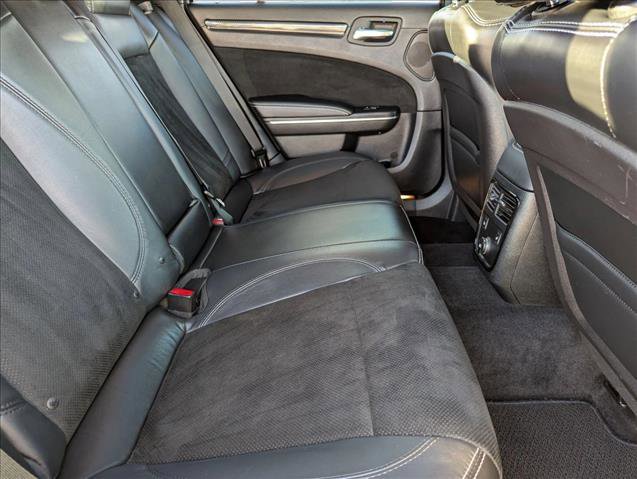 Used 2014 Chrysler 300 SRT8 w/ Leather Interior Group image 19
