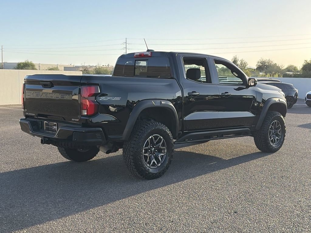 Used 2024 Chevrolet Colorado ZR2 w/ ZR2 Convenience Package III AWD/4WD image 28