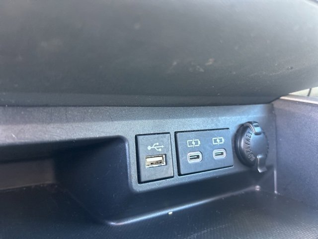 Used 2024 Toyota Highlander XLE image 27