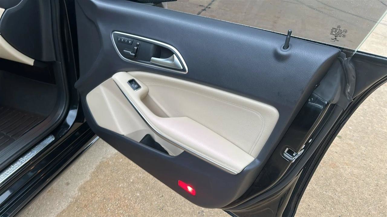 Used 2014 Mercedes-Benz CLA 250 image 45