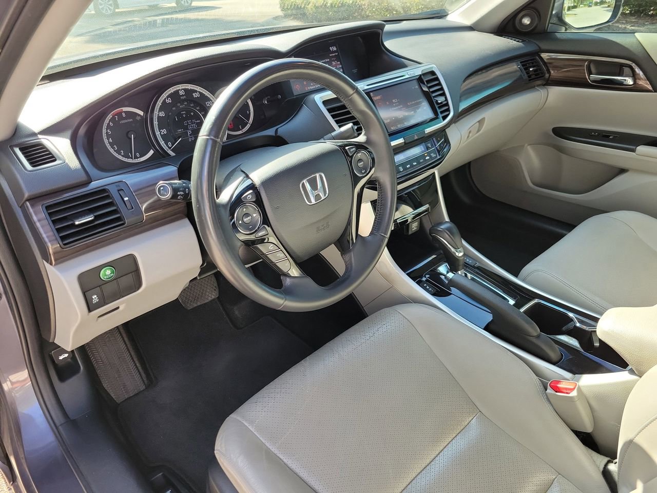 Used 2016 Honda Accord EX-L image 14