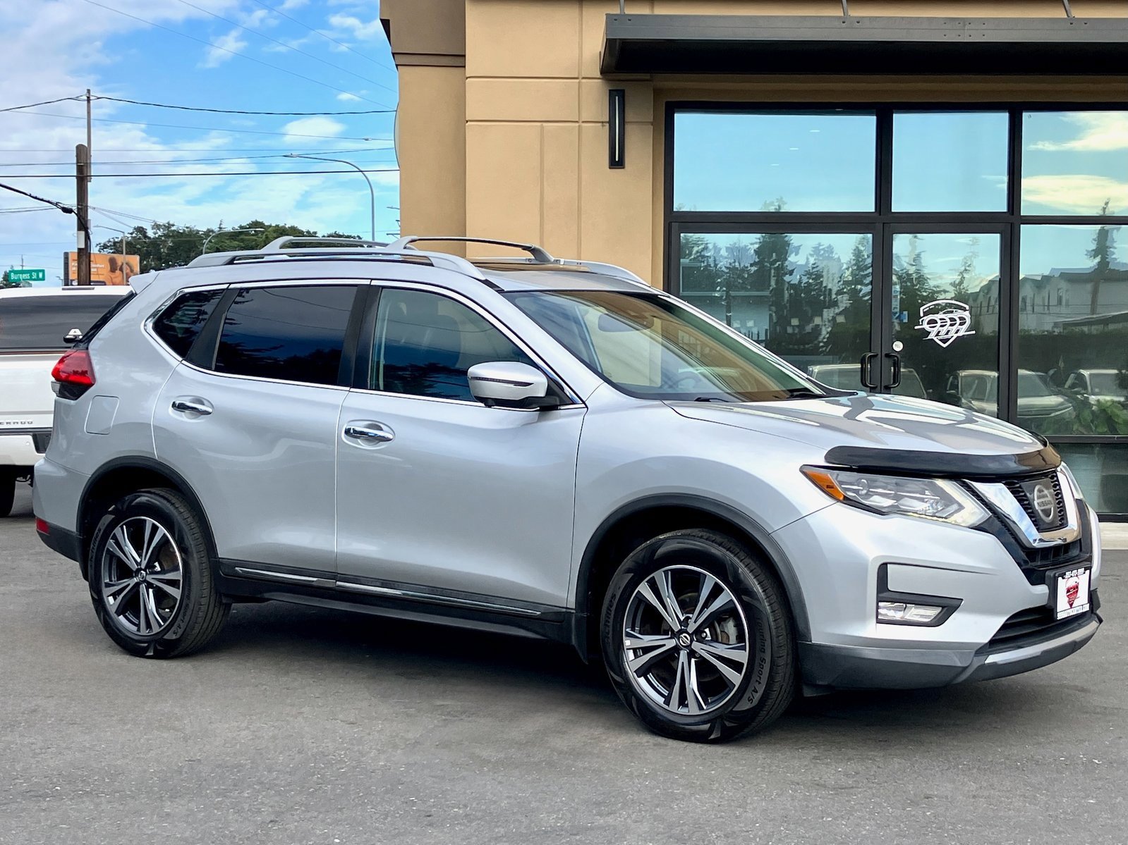 Used 2017 Nissan Rogue SL w/ SL Premium Package