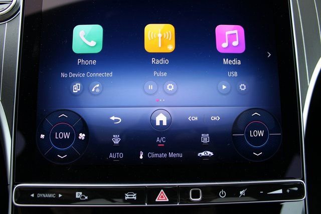 New 2025 Mercedes-Benz C 300 4MATIC Sedan image 24