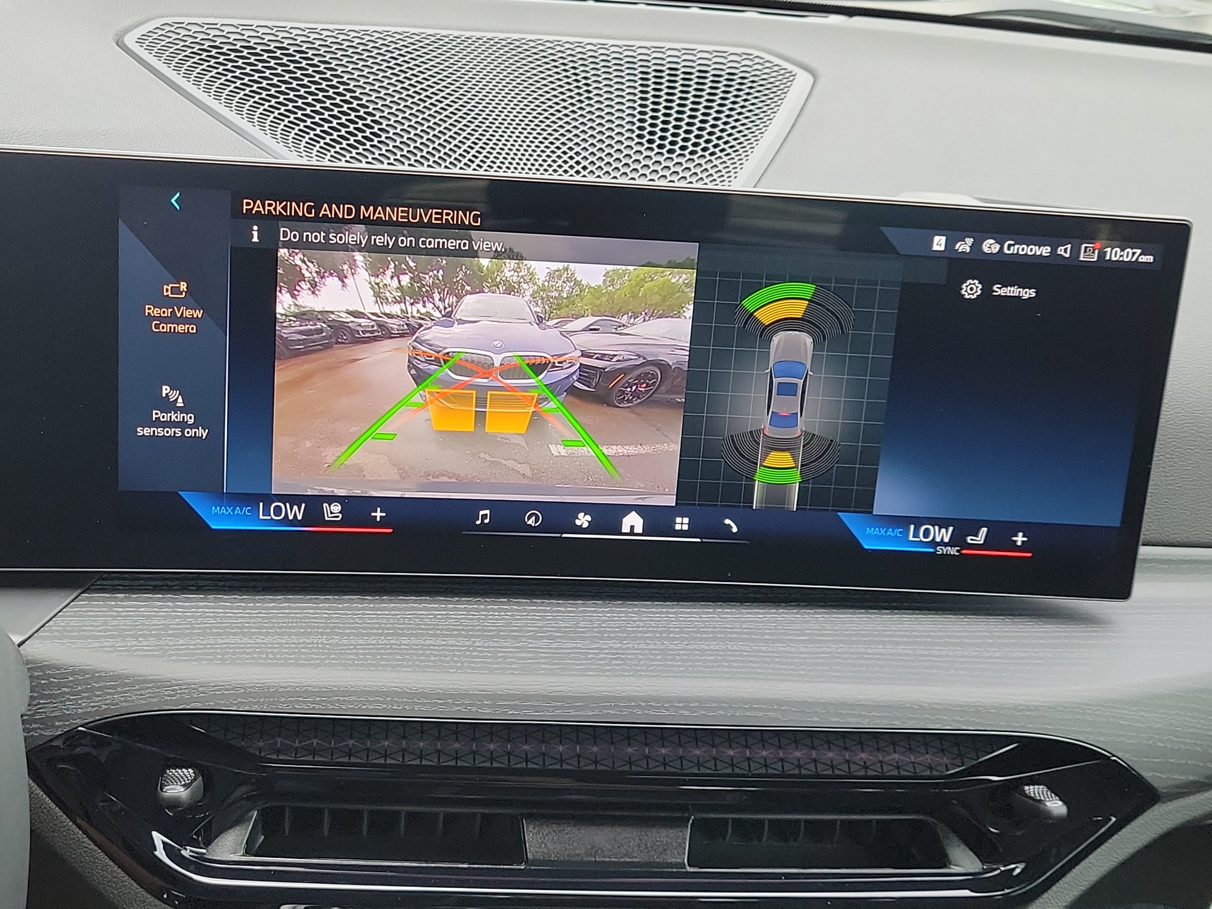 New 2026 BMW 330i Sedan w/ M Sport Package RWD image 19