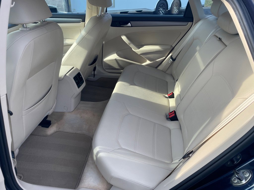 Used 2014 Volkswagen Passat 1.8T SE image 18