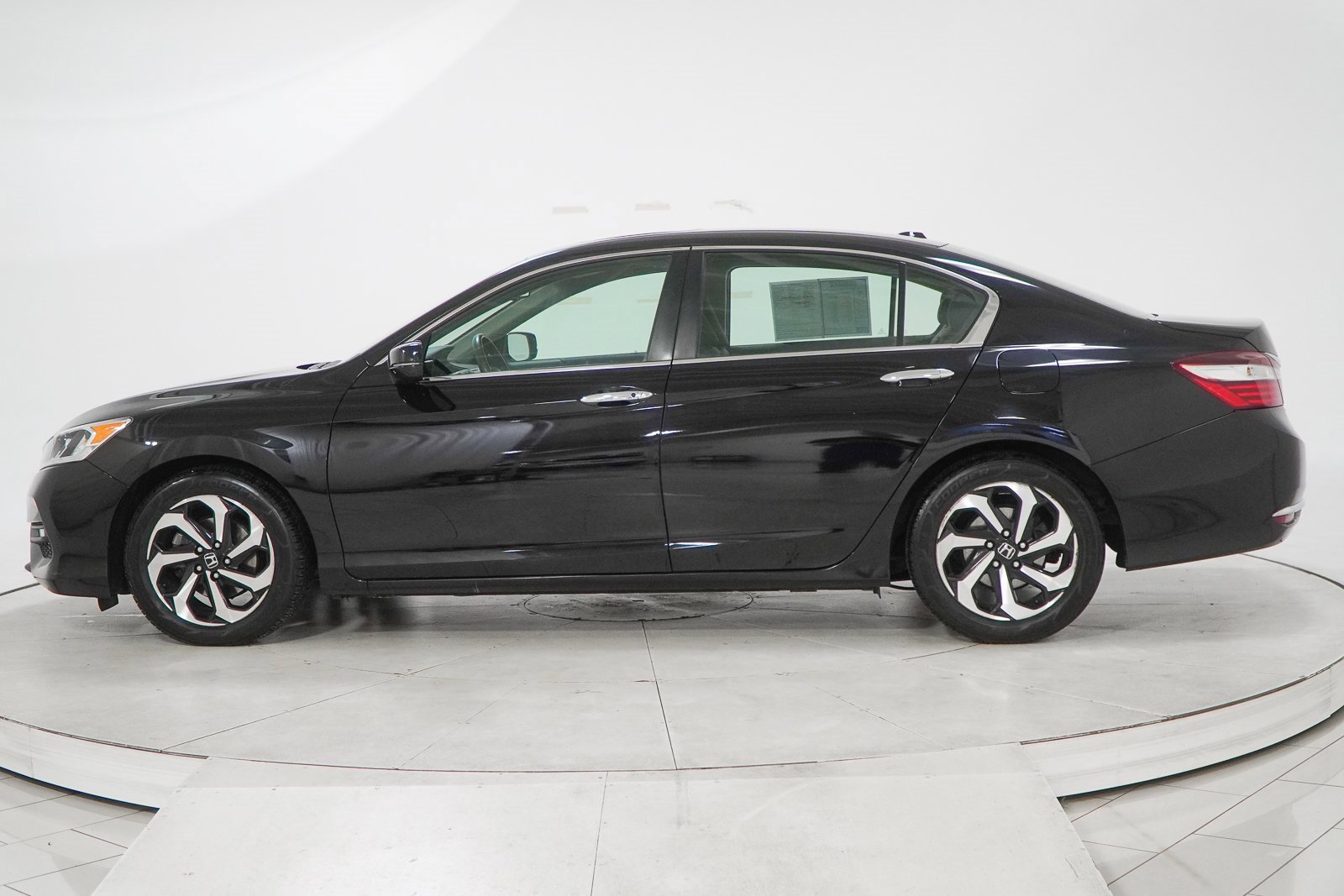 Used 2016 Honda Accord EX-L image 5