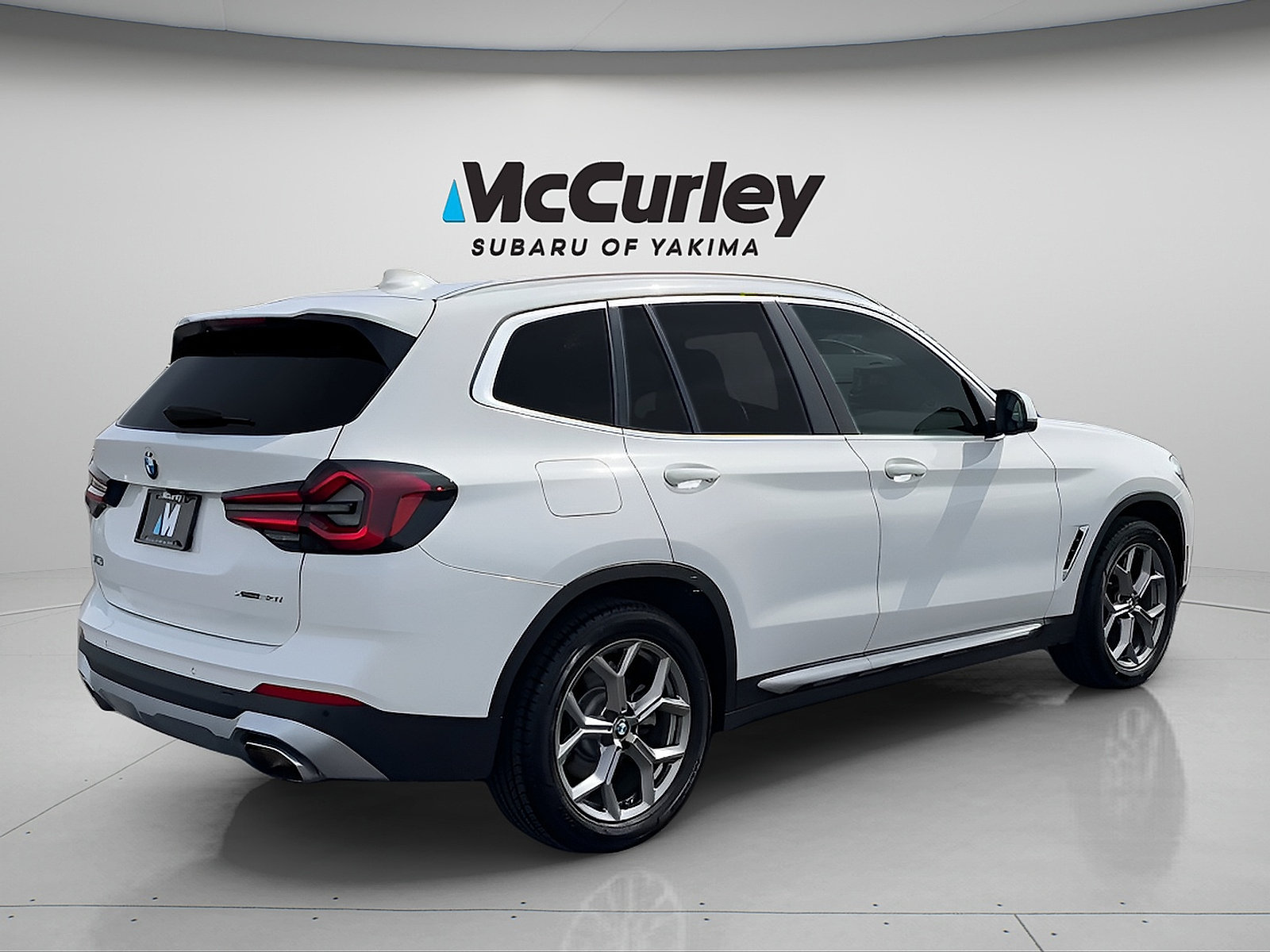 Used 2024 BMW X3 xDrive30i AWD/4WD image 4