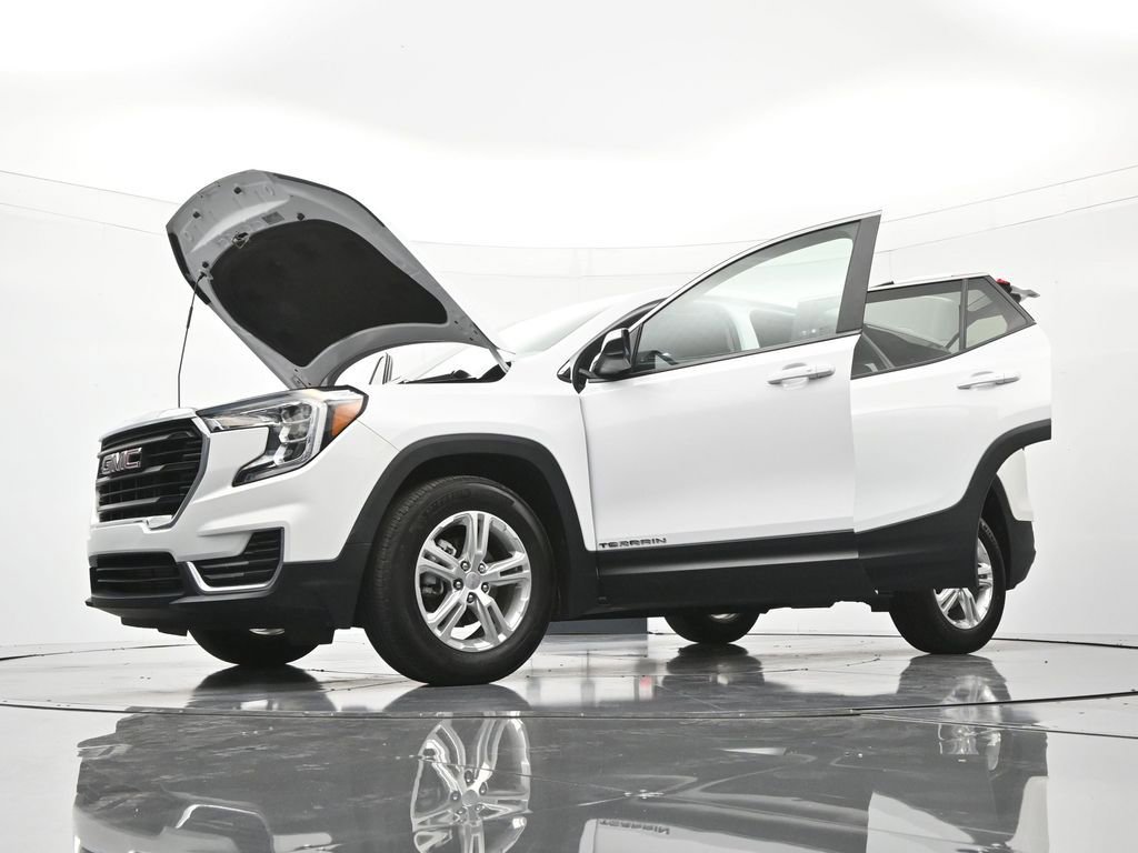 Used 2024 GMC Terrain SLE FWD image 48