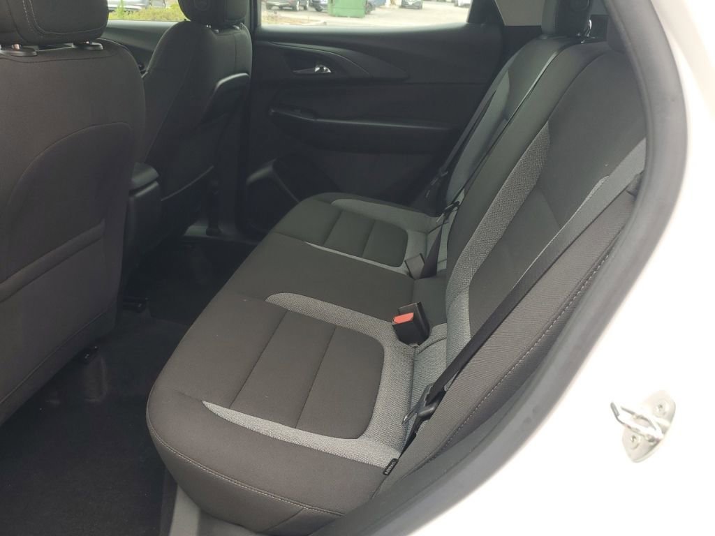 Used 2023 Chevrolet TrailBlazer LS AWD/4WD image 12